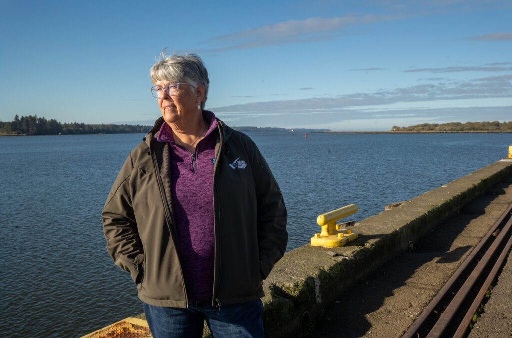 Maryland farmer and USB director Belinda Burrier explains how the expansion of the Port of Grays Harbor to export more U.S. soybean meal to Asia benefits farmers, the community, U.S. Soy customers and sustainable fuel.